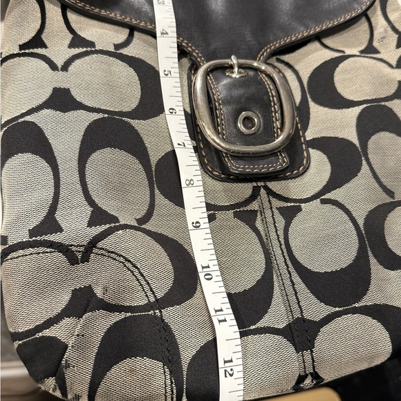 Coach Black and Gray Signature Shoulder Bag - Picture 4 of 5